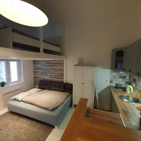 Vintage Near Boulevard With Ac After Renovation شقة